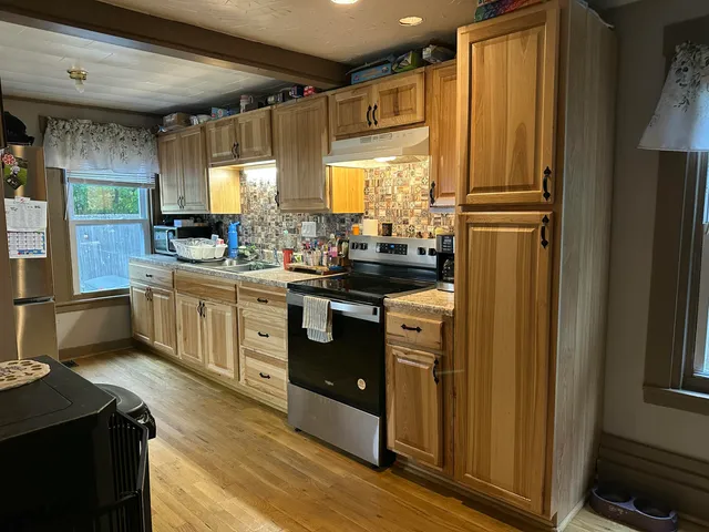 $179,900 | 21 Pine Street, Skowhegan, ME 04976