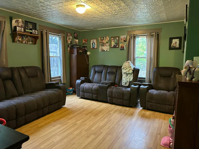 $179,900 | 21 Pine Street, Skowhegan, ME 04976