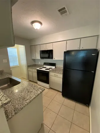 $129,900 | 2401 Sycamore Avenue, Unit C2, Huntsville, TX 77340