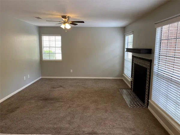 $129,900 | 2401 Sycamore Avenue, Unit C2, Huntsville, TX 77340