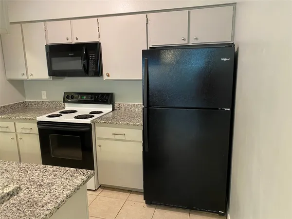 $129,900 | 2401 Sycamore Avenue, Unit C2, Huntsville, TX 77340