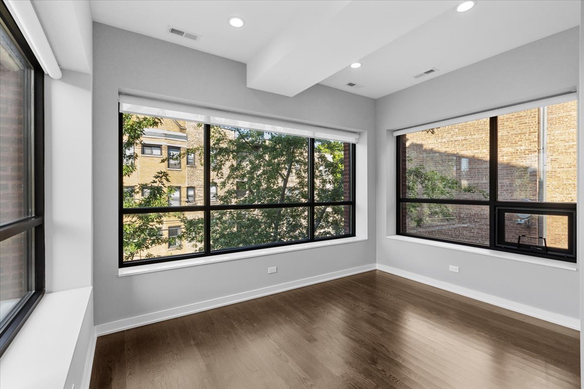 6900 North Sheridan Road, Unit 3W Chicago, IL 60626 - Photo 5 of 11