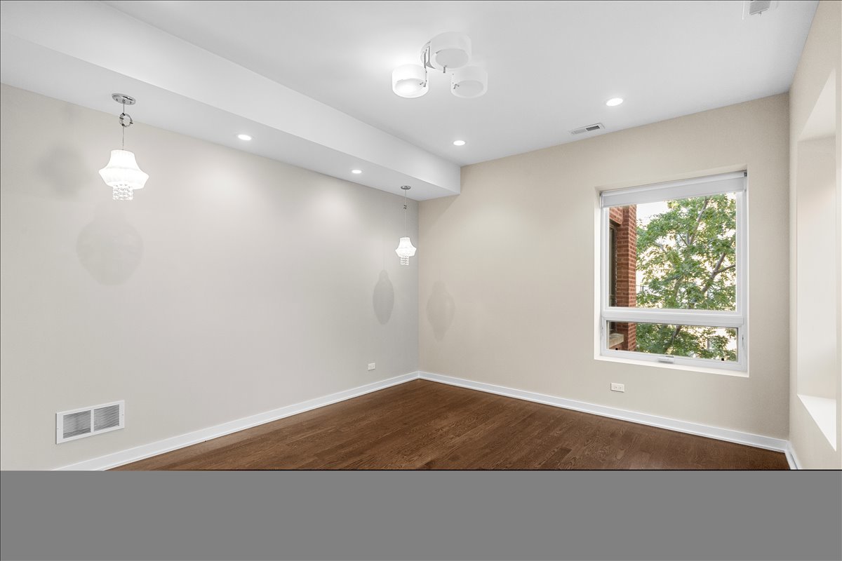 6900 North Sheridan Road, Unit 3W Chicago, IL 60626 - Photo 7 of 11