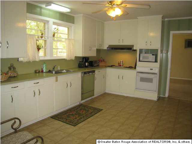 1020 North River Road Denham Springs, LA 70726 - Photo 6 of 21 Gallery Image 6