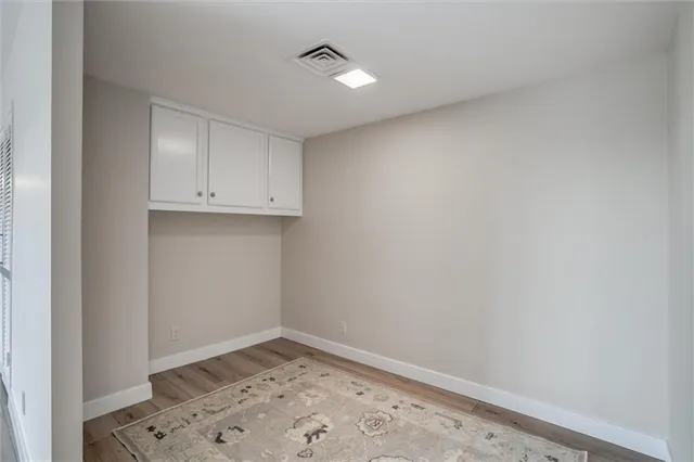 $499,000 | 4545 Wornall Road, Unit 605, Kansas City, MO 64111