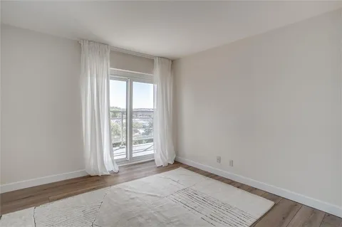 $499,000 | 4545 Wornall Road, Unit 605, Kansas City, MO 64111