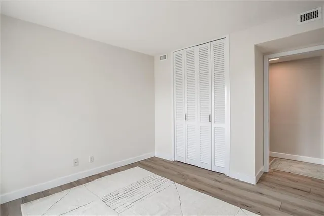 $499,000 | 4545 Wornall Road, Unit 605, Kansas City, MO 64111