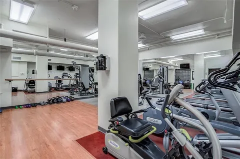 $499,000 | 4545 Wornall Road, Unit 605, Kansas City, MO 64111