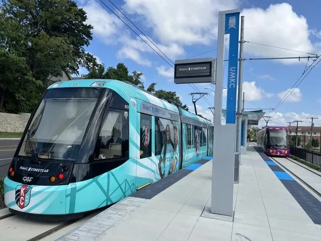 $499,000 | 4545 Wornall Road, Unit 605, Kansas City, MO 64111