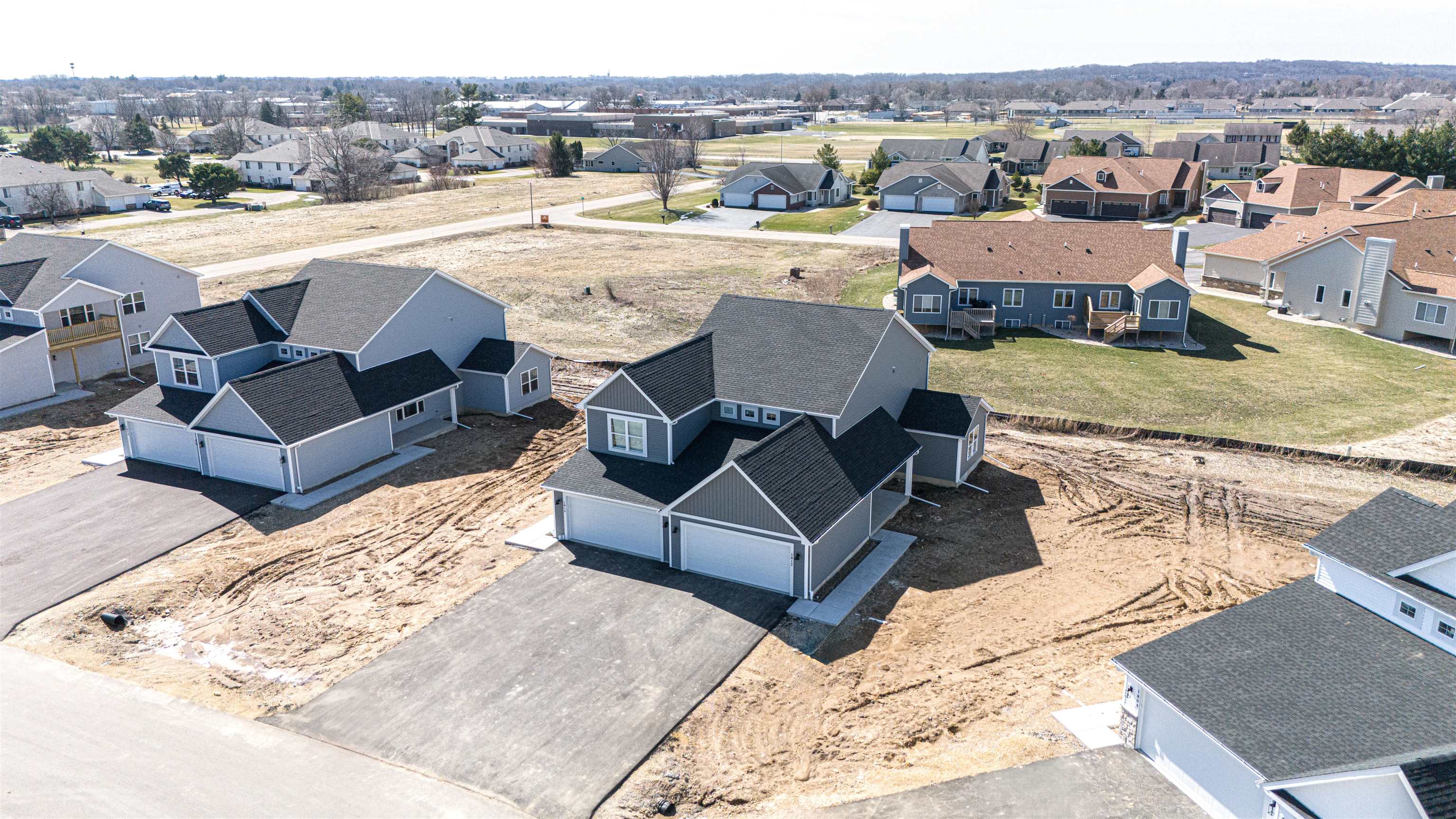1812-1814 West Kyle Beloit, WI 53511 - Photo 5 of 31