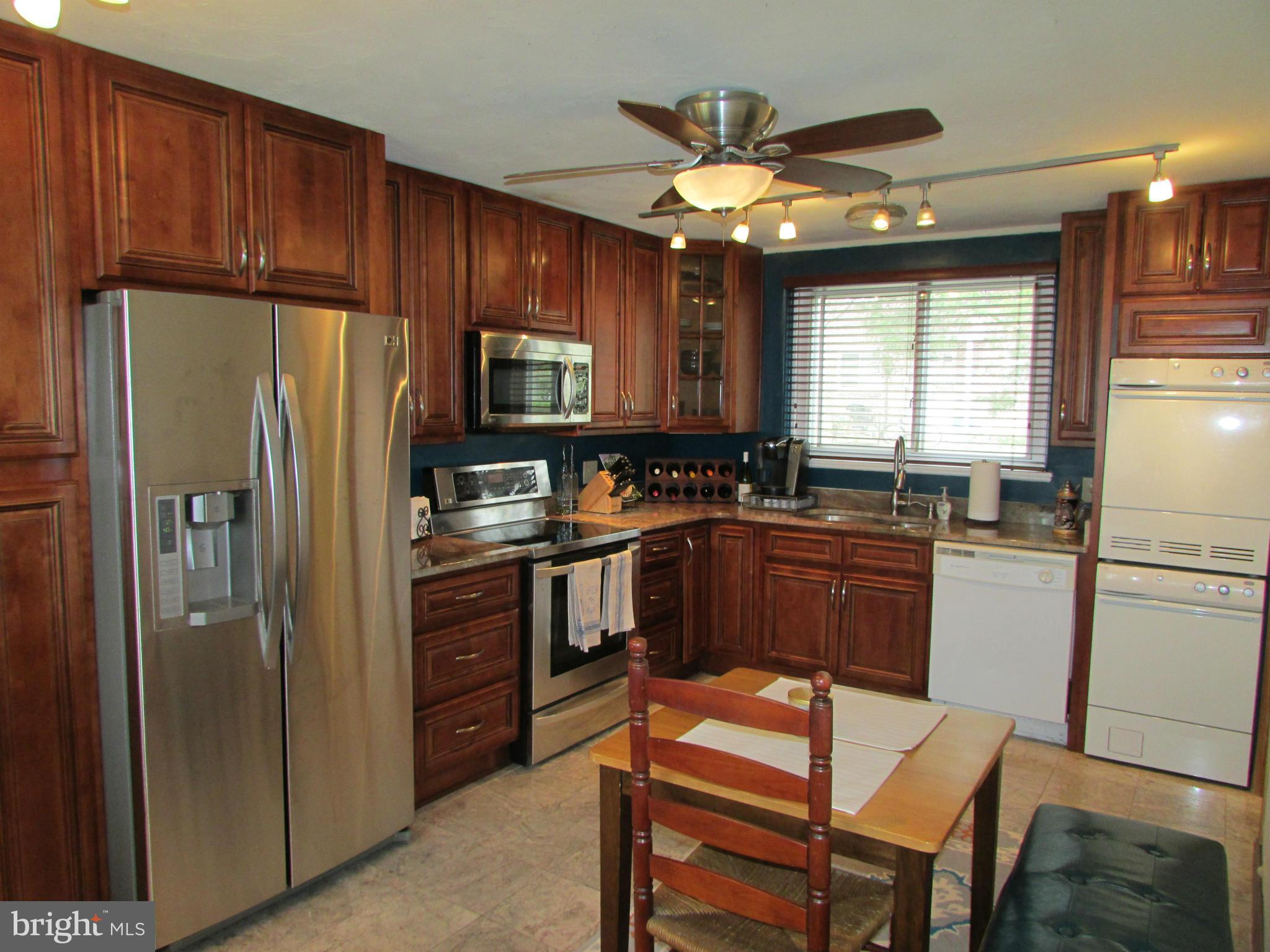 19 Ridge Road, Unit A Greenbelt, MD 20770 - Photo 6 of 14 Kitchen