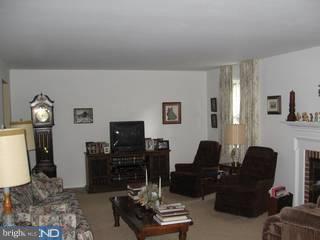 380 Wayland Road Cherry Hill, NJ 08034 - Photo 2 of 6