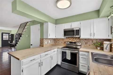 $389,900 | 9410 West Ontario Drive, Littleton, CO 80128