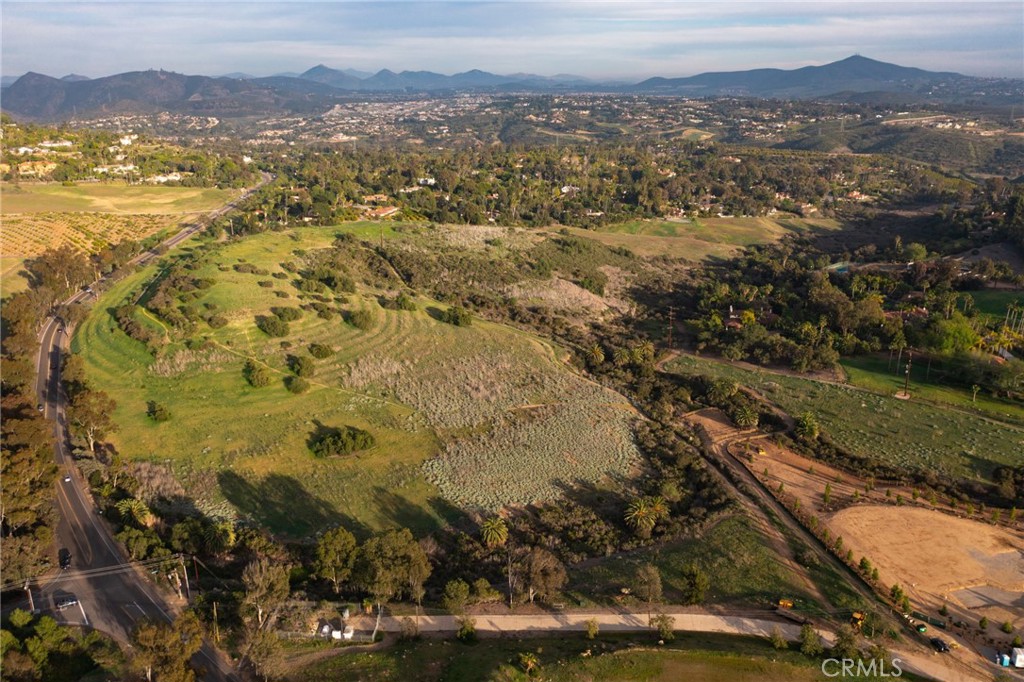 0 Loma De Caballo Rancho Santa Fe, CA 92067 - Photo 4 of 7 a view of city and mountain