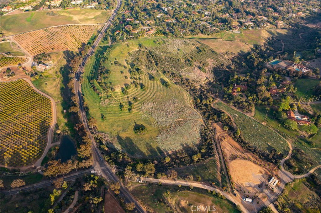0 Loma De Caballo Rancho Santa Fe, CA 92067 - Photo 5 of 7 a view of a city