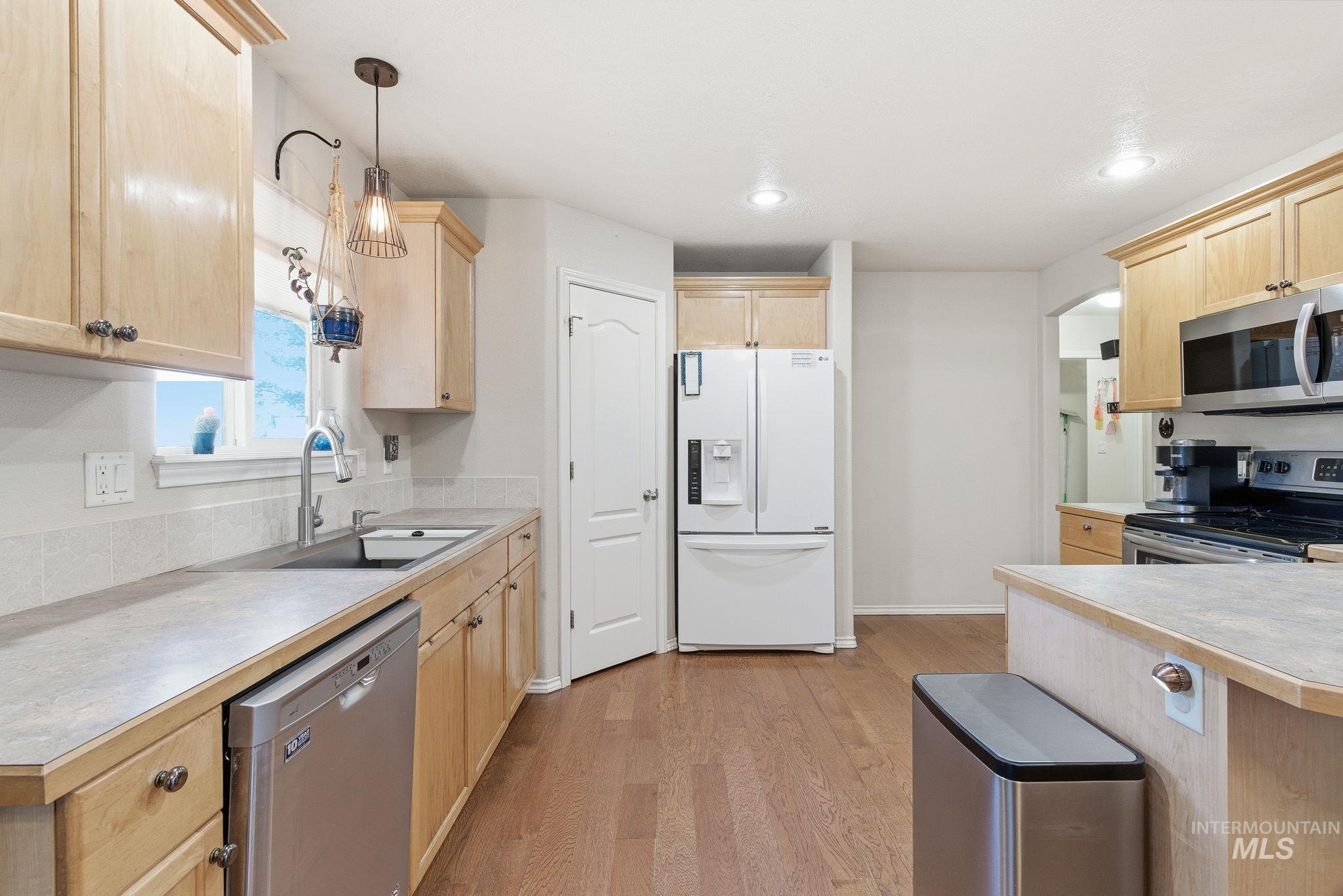 3125 North High Desert Way Meridian, ID 83646 - Photo 18 of 50