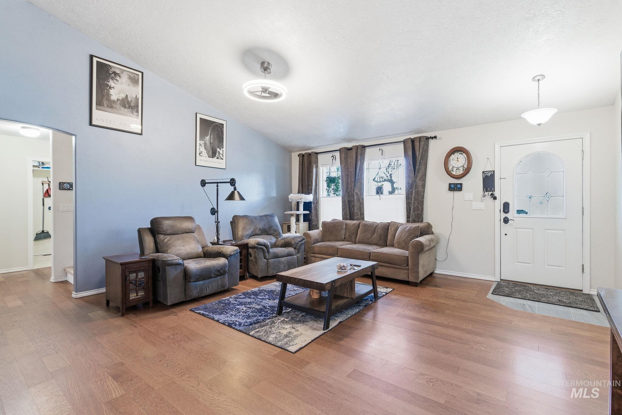 3125 North High Desert Way Meridian, ID 83646 - Photo 9 of 50