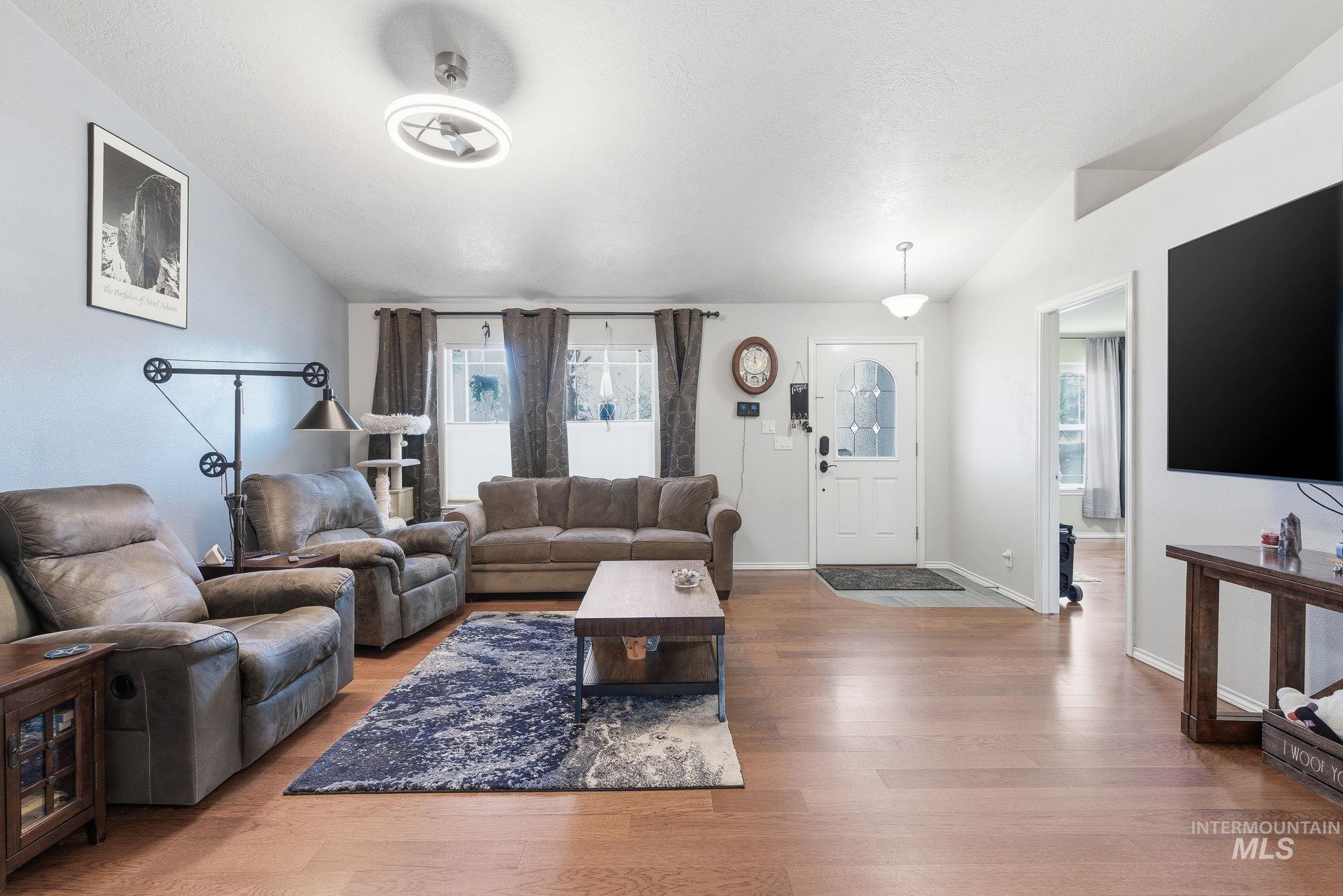 3125 North High Desert Way Meridian, ID 83646 - Photo 10 of 50