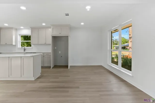 $493,900 | 10479 Ridgely Drive, Baton Rouge, LA 70809