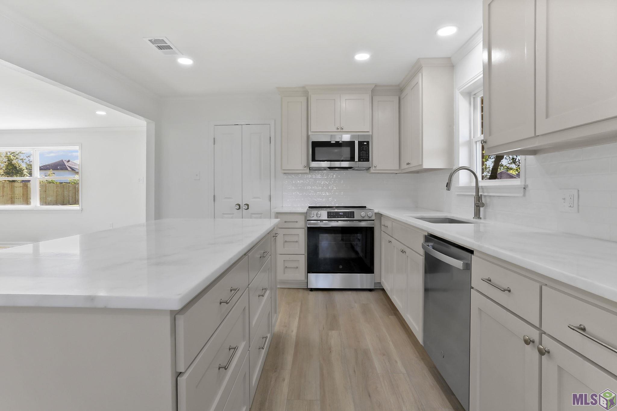 10479 Ridgely Drive Baton Rouge, LA 70809 - Photo 9 of 22