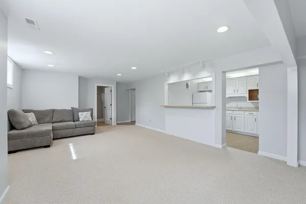 $525,000 | 7415 Witling Boulevard, Roanoke, IN 46783