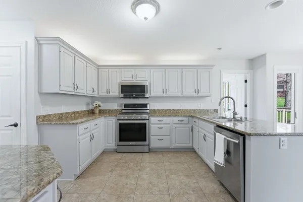 $525,000 | 7415 Witling Boulevard, Roanoke, IN 46783