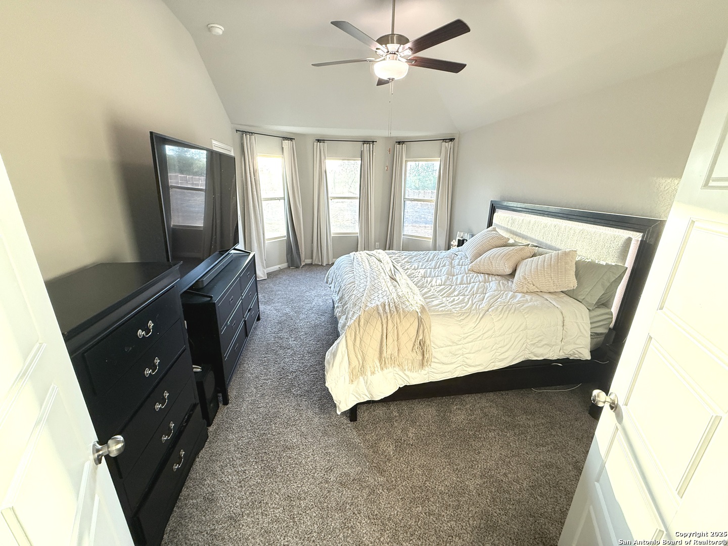20929 Pleasanton Road San Antonio, TX 78264 - Photo 29 of 51 a bedroom with a bed and window