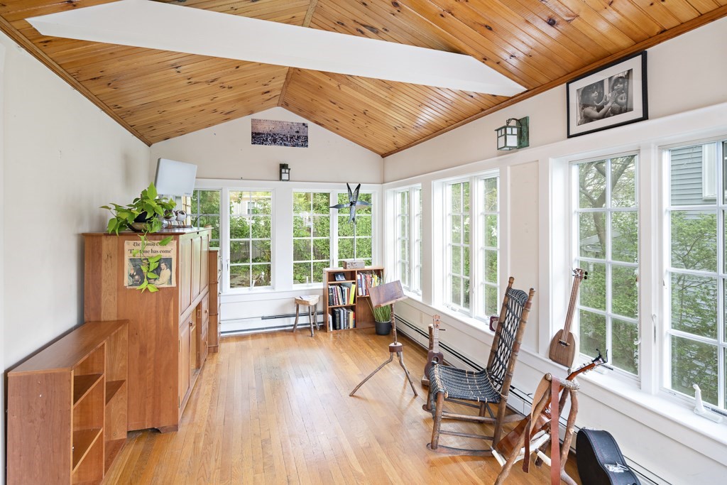 80 Standish Road Watertown, MA 02472 - Photo 12 of 22