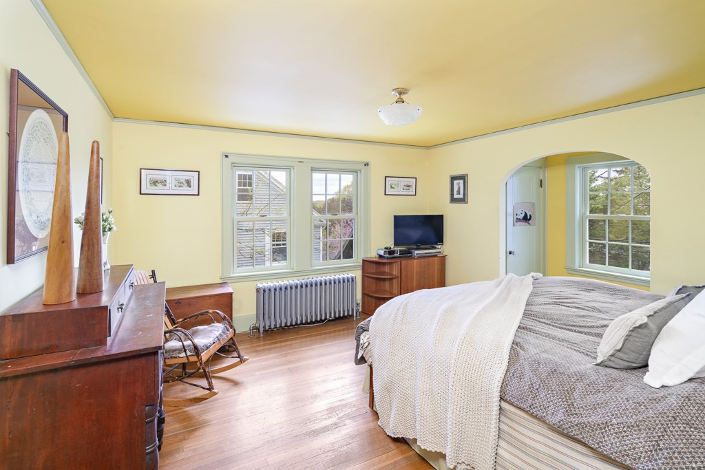 80 Standish Road Watertown, MA 02472 - Photo 13 of 22