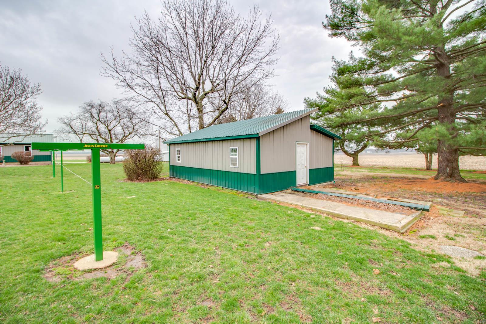 495 East White Hall Road White Hall, IL 62092 - Photo 13 of 76