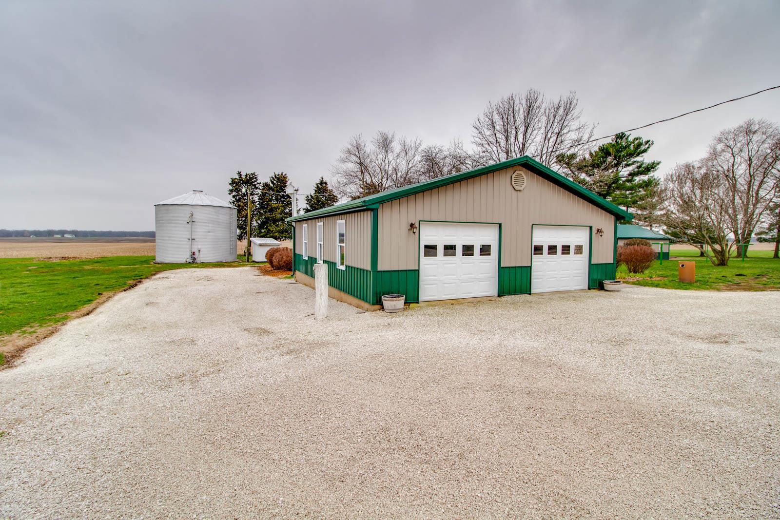 495 East White Hall Road White Hall, IL 62092 - Photo 19 of 76