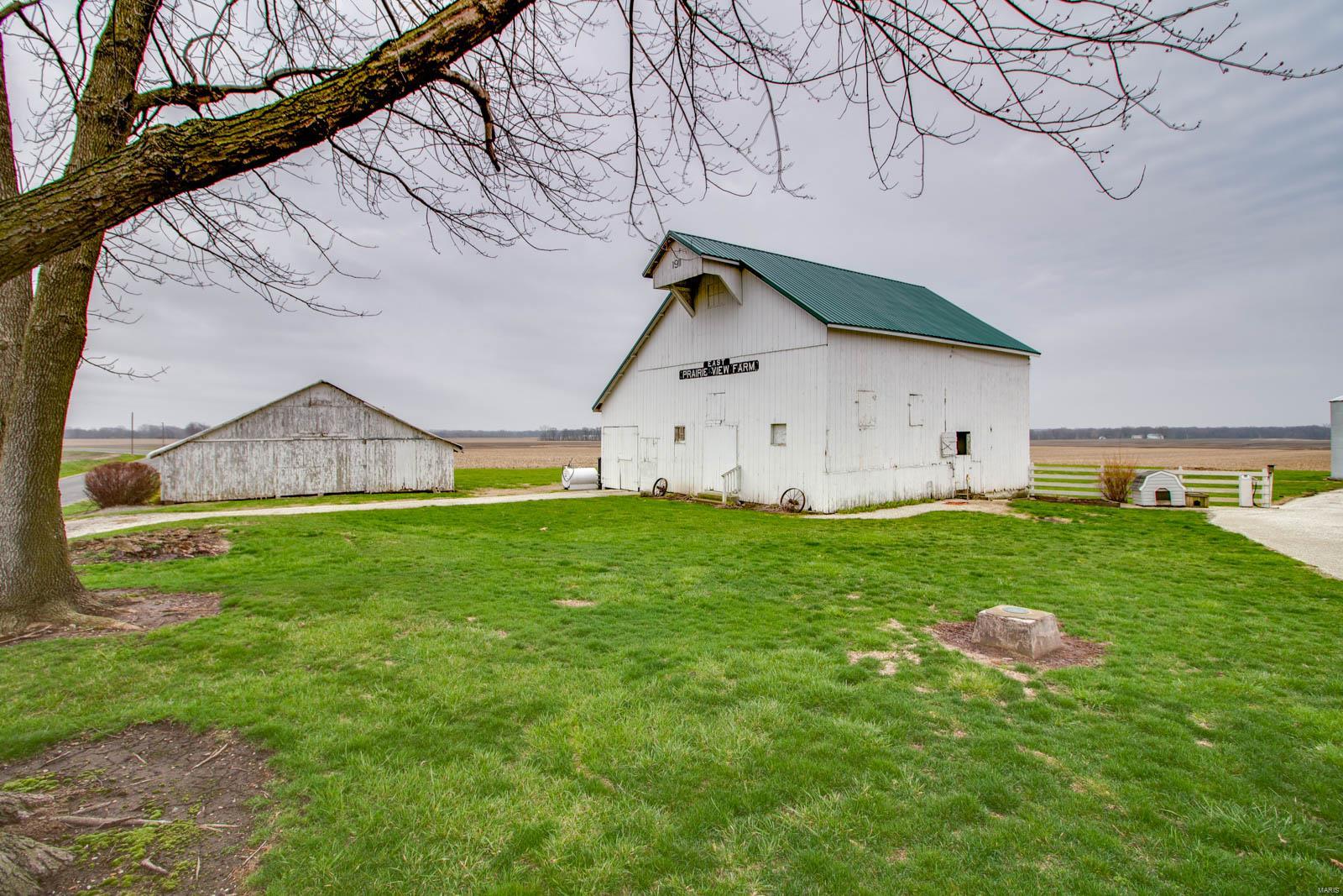495 East White Hall Road White Hall, IL 62092 - Photo 20 of 76