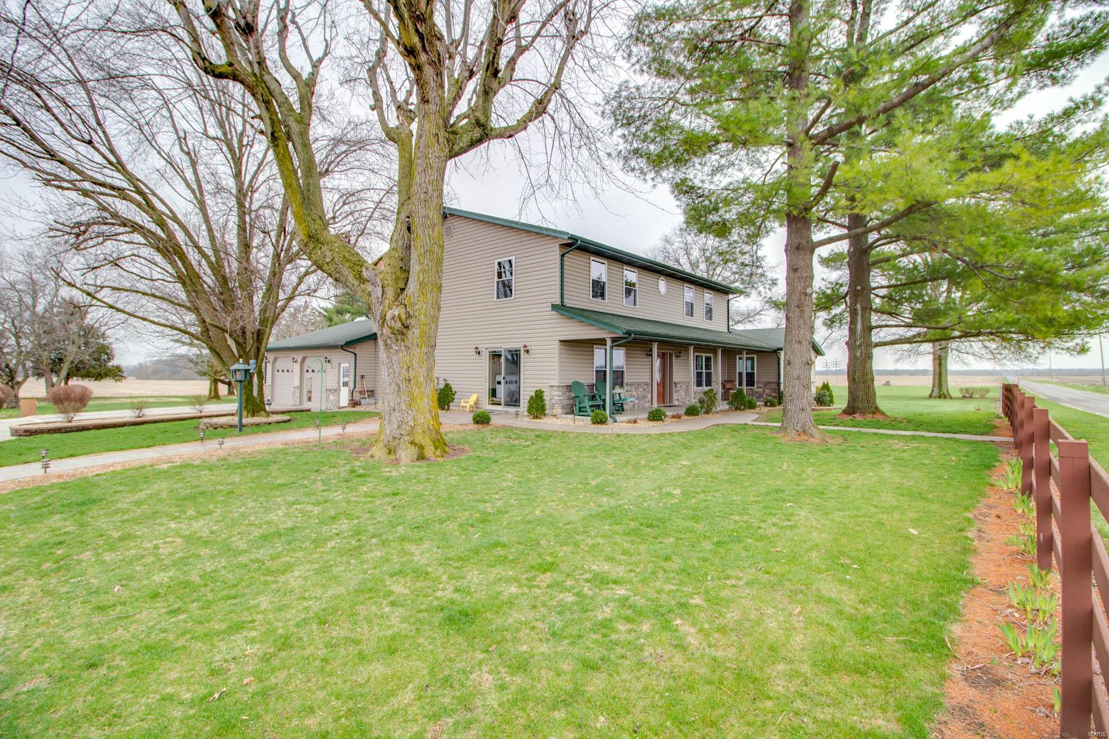 495 East White Hall Road White Hall, IL 62092 - Photo 3 of 76