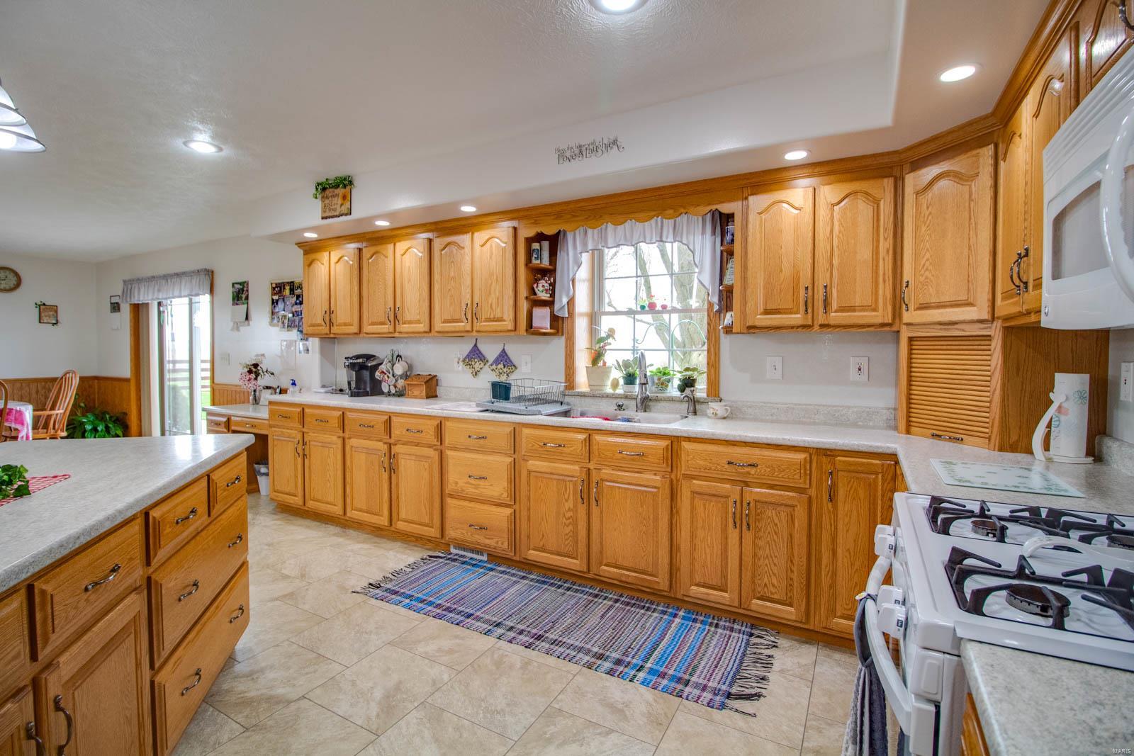 495 East White Hall Road White Hall, IL 62092 - Photo 30 of 76