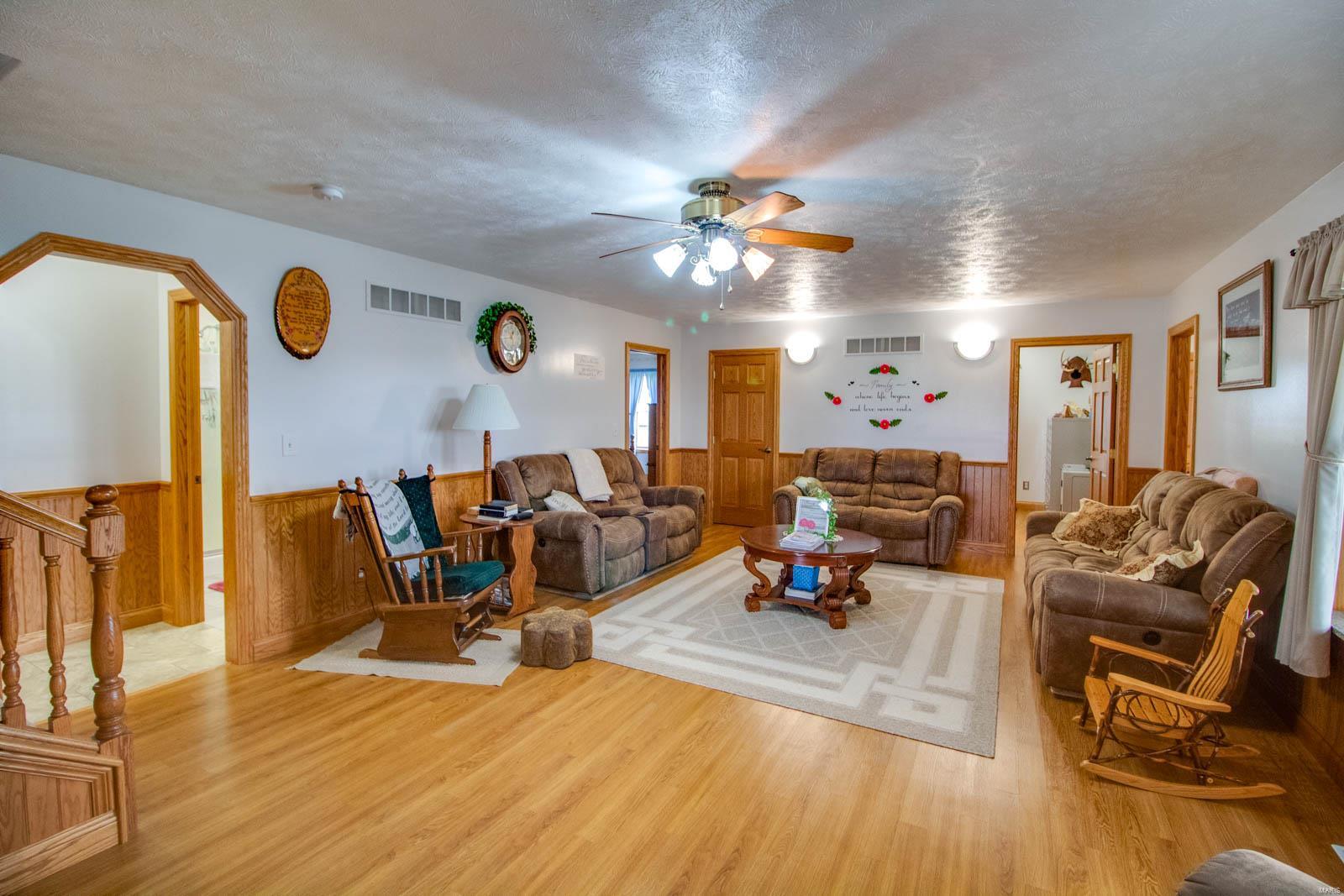 495 East White Hall Road White Hall, IL 62092 - Photo 33 of 76