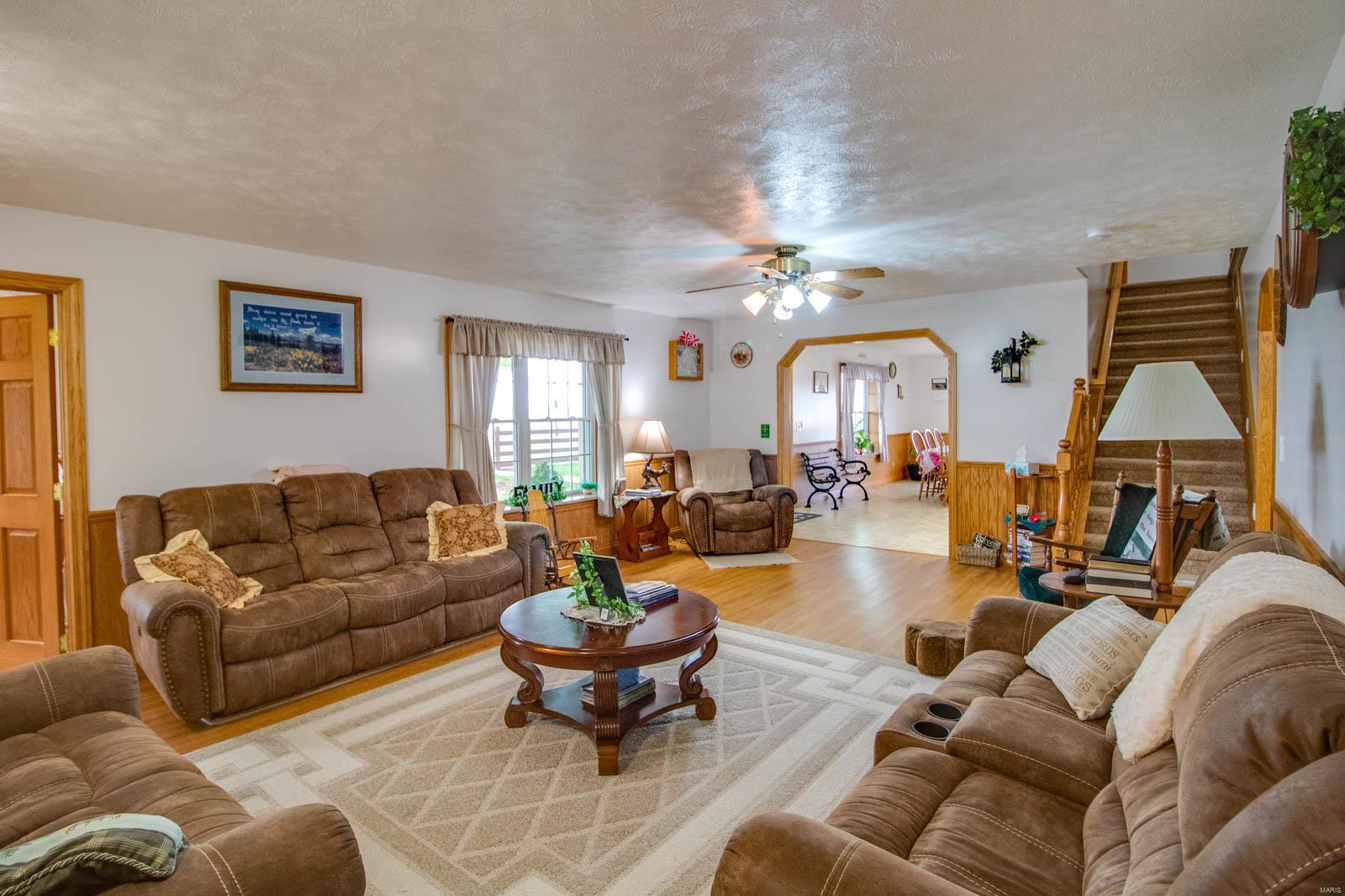 495 East White Hall Road White Hall, IL 62092 - Photo 34 of 76