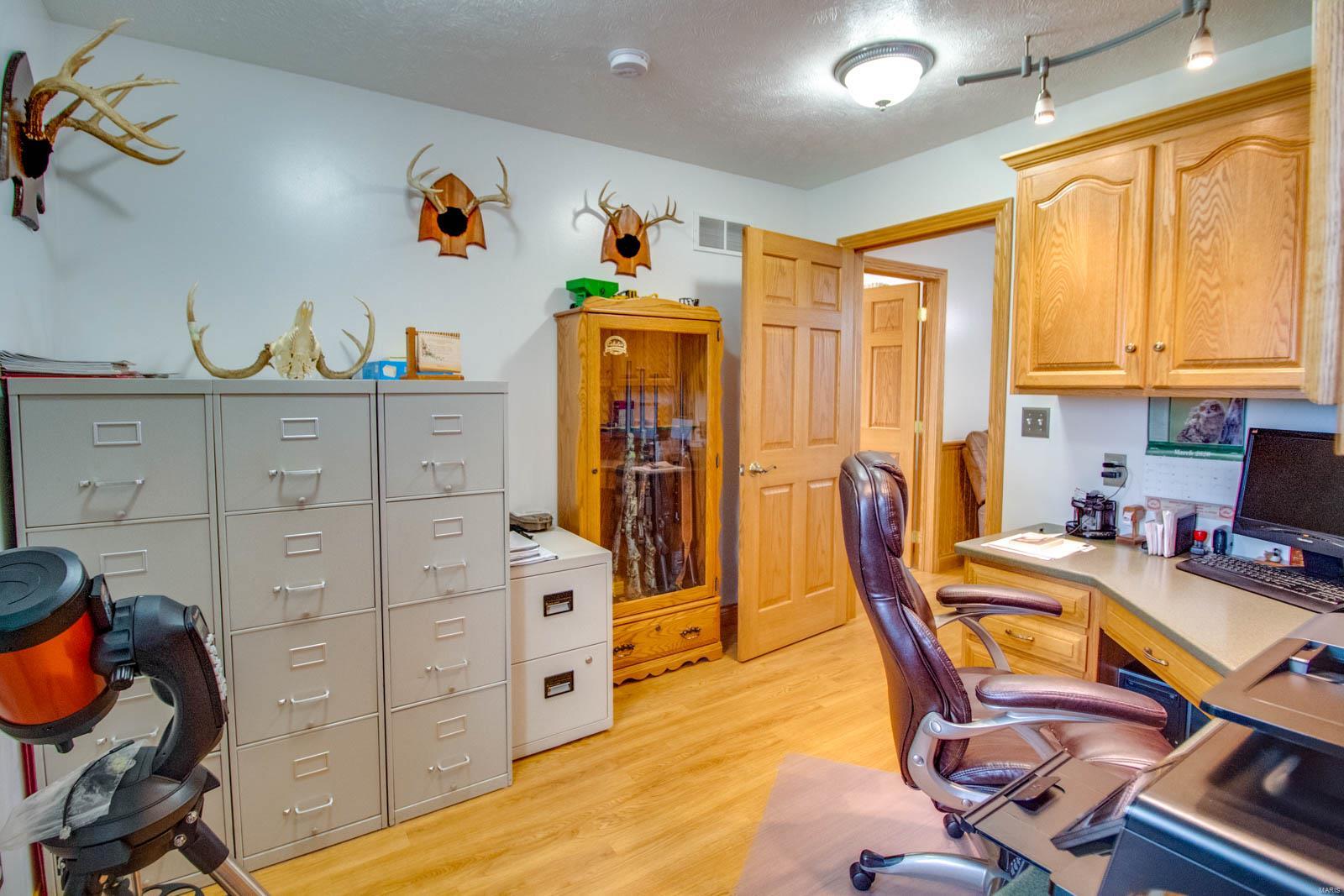 495 East White Hall Road White Hall, IL 62092 - Photo 39 of 76