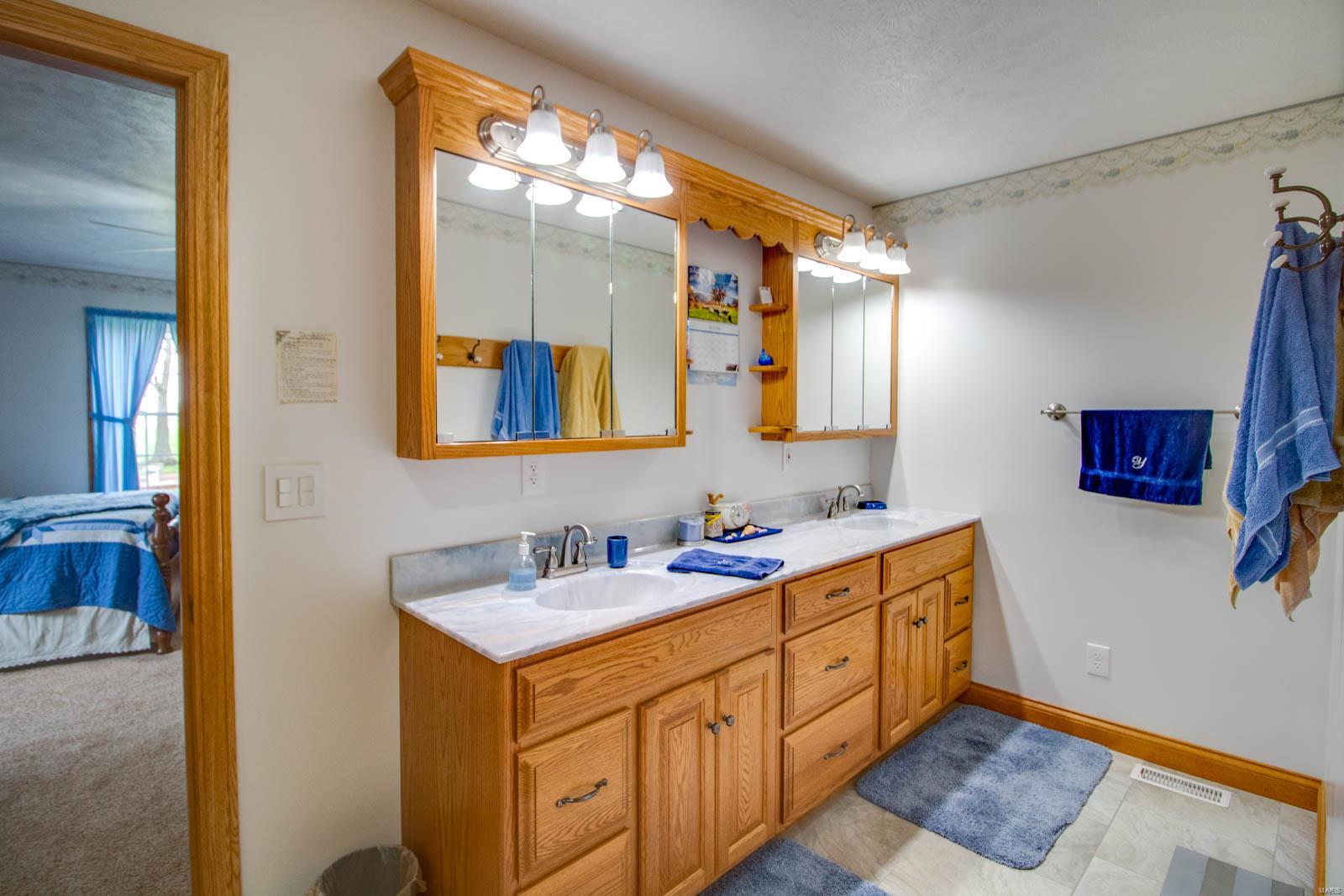 495 East White Hall Road White Hall, IL 62092 - Photo 40 of 76