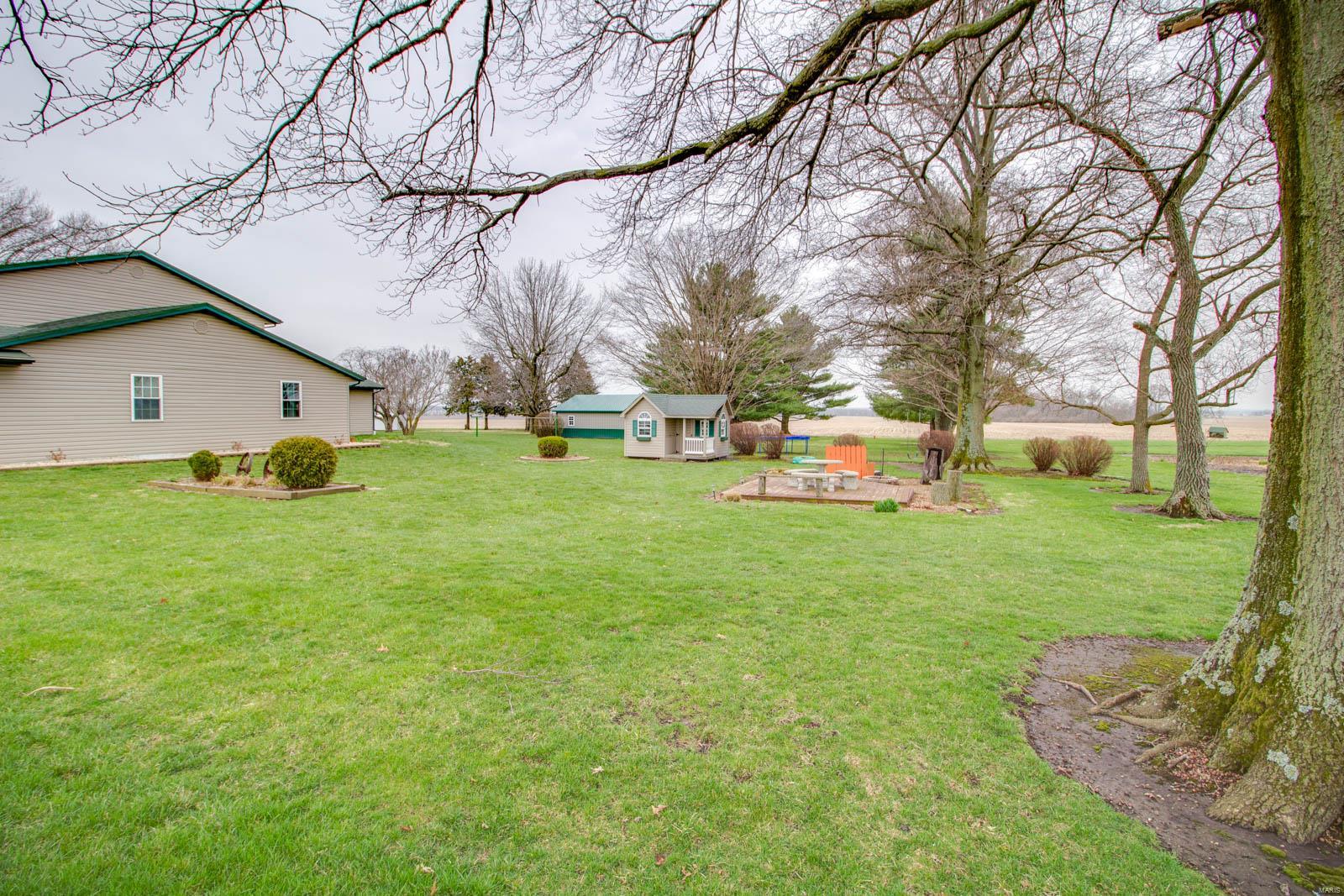 495 East White Hall Road White Hall, IL 62092 - Photo 10 of 76