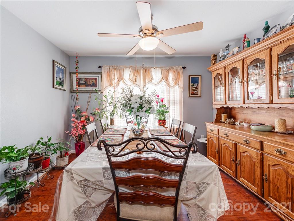 724 Overlook Road Lowell, NC 28098 - Photo 11 of 35 Gallery Image 11