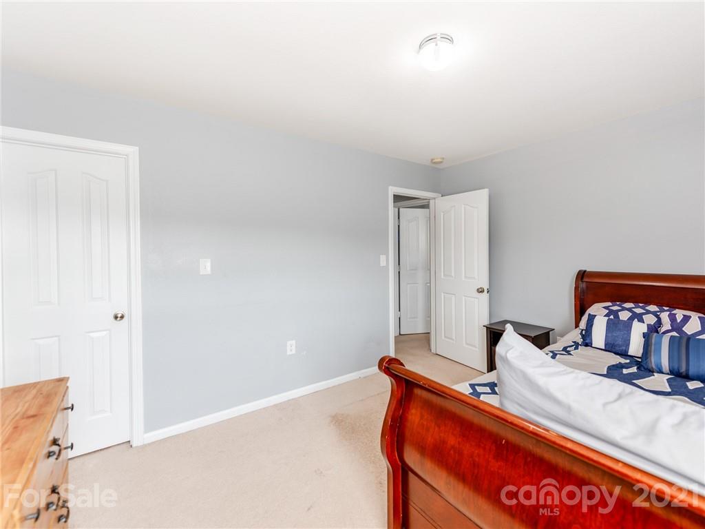 724 Overlook Road Lowell, NC 28098 - Photo 22 of 35 Gallery Image 22