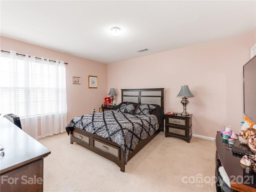 724 Overlook Road Lowell, NC 28098 - Photo 26 of 35 Gallery Image 26