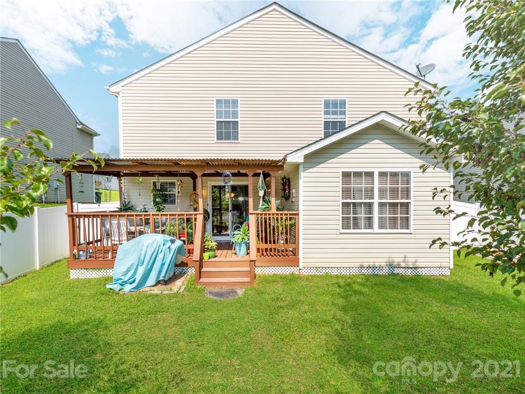 724 Overlook Road Lowell, NC 28098 - Photo 29 of 35 Gallery Image 29