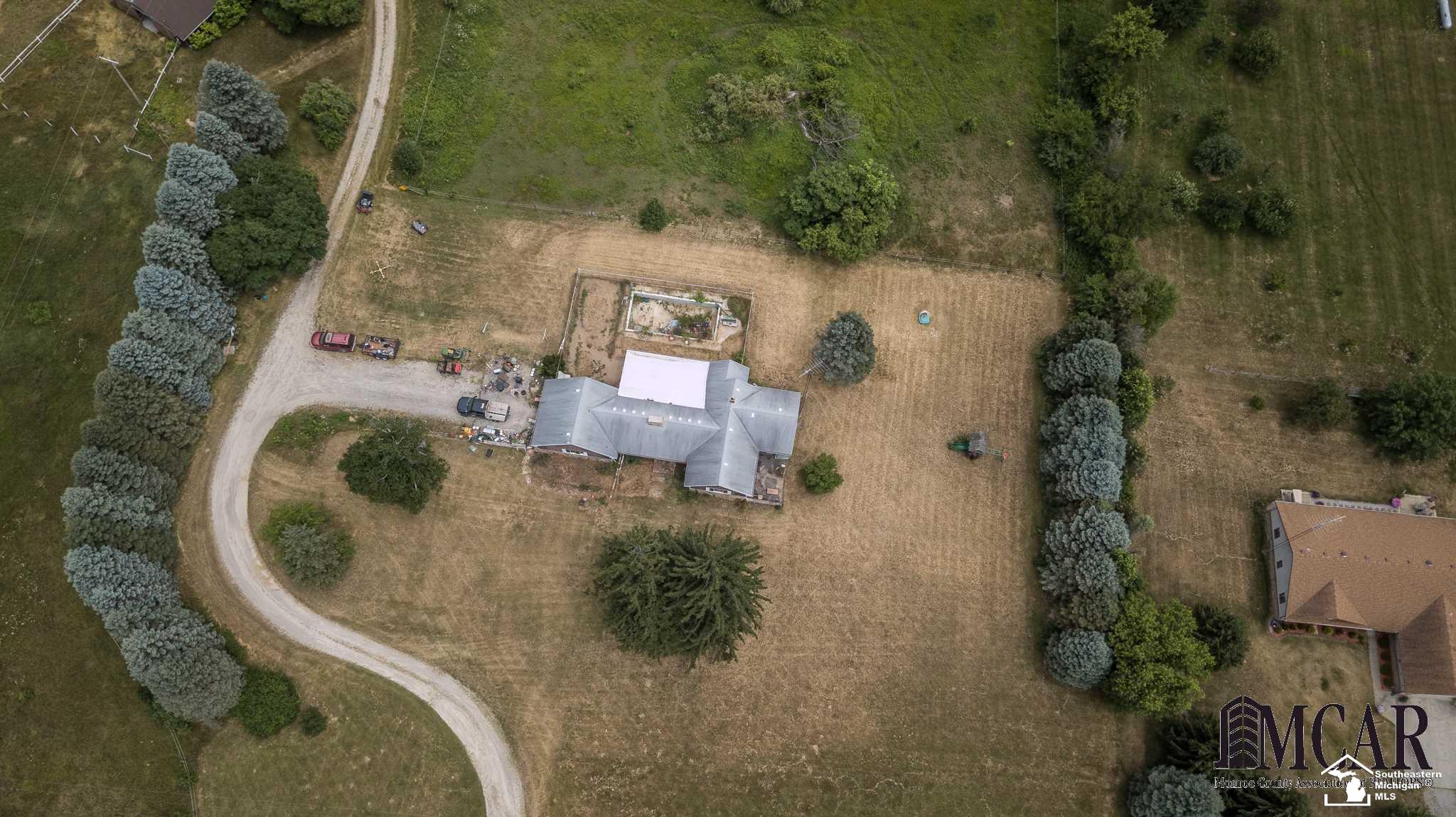12468 Secor Road Ida, MI 48140 - Photo 8 of 35