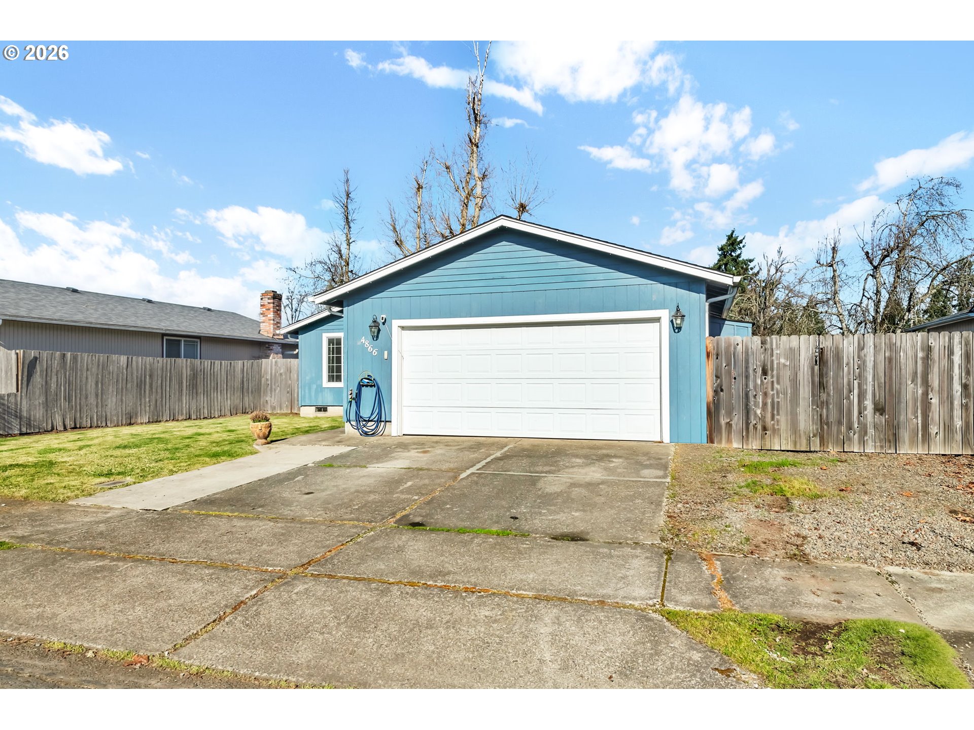 4866 Beaver Street Springfield, OR 97478 - Photo 4 of 35