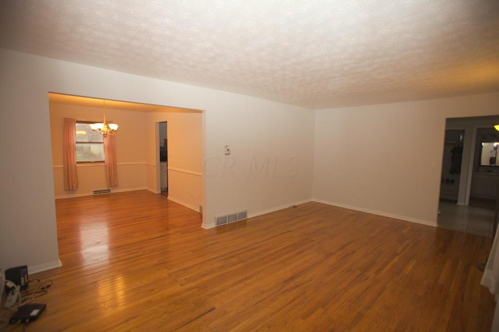 5630 Linworth Road Columbus, OH 43235 - Photo 3 of 33 Gallery Image 3