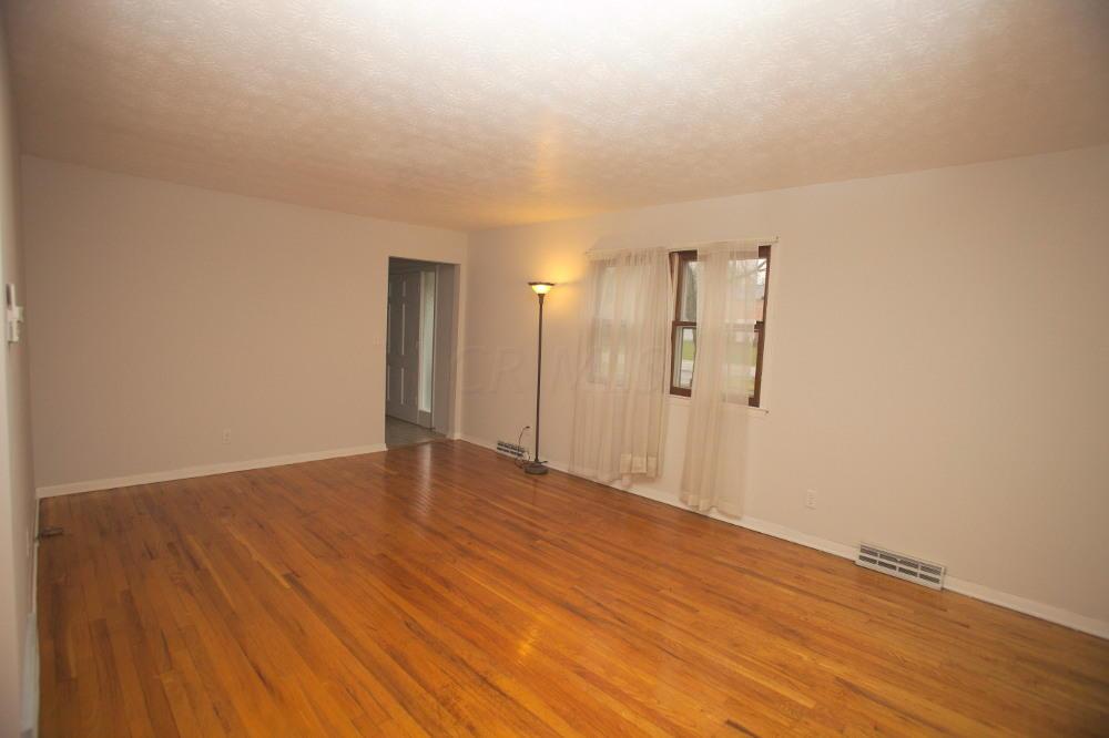 5630 Linworth Road Columbus, OH 43235 - Photo 4 of 33 Gallery Image 4