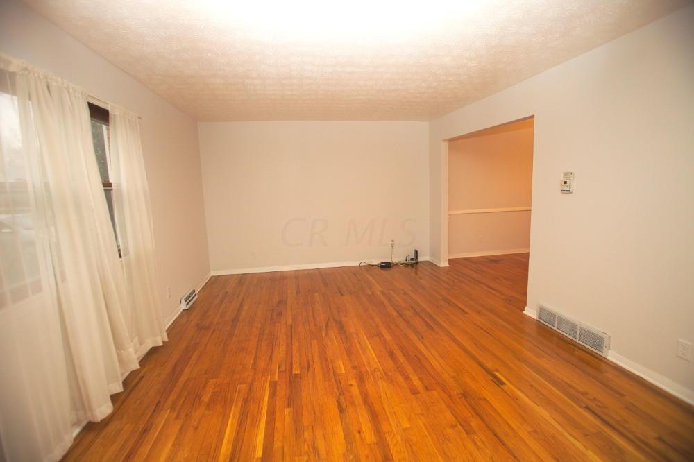 5630 Linworth Road Columbus, OH 43235 - Photo 5 of 33 Gallery Image 5