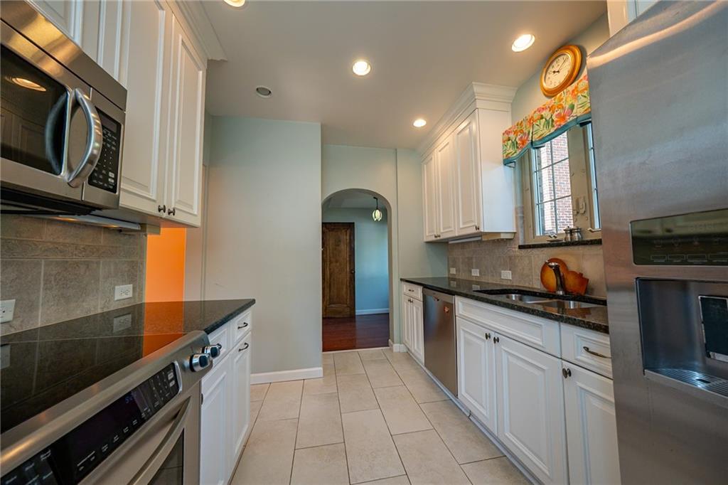 7533 Graymore Road Pittsburgh, PA 15221 - Photo 13 of 32 Gallery Image 13