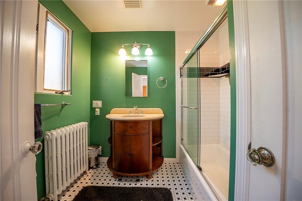 7533 Graymore Road Pittsburgh, PA 15221 - Photo 17 of 32 Gallery Image 17